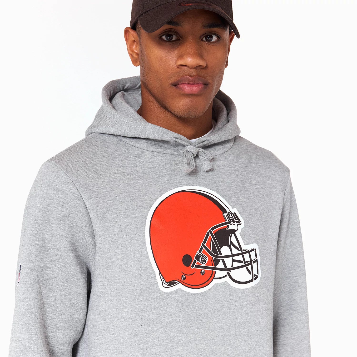 The Male model is wearing Cleveland Browns NFL Grey Pullover Hoodie 4