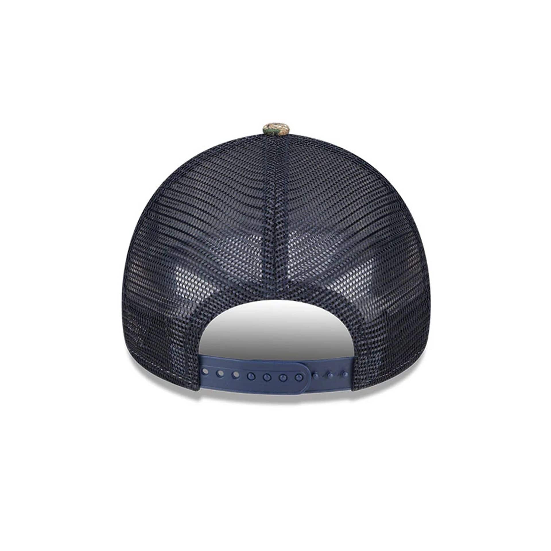 Pictured is this MLB Realtree Camo New York Yankees 9FORTY A-Frame Trucker Adjustable cap in navy. 5