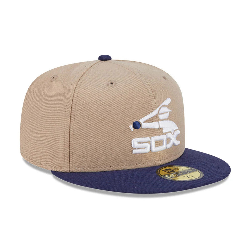 Pictured is this MLB Evergreen Chicago White Sox 59FIFTY Fitted cap in light beige. 4