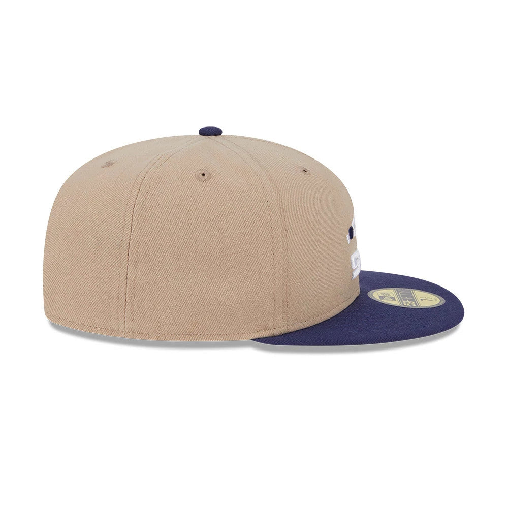 Pictured is this MLB Evergreen Chicago White Sox 59FIFTY Fitted cap in light beige. 6
