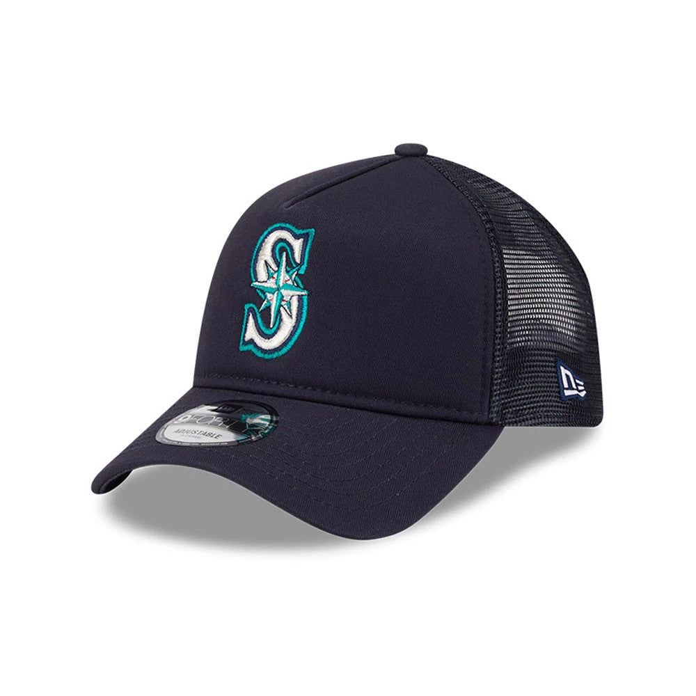 Seattle Mariners MLB Evergreen Navy New Era 9FORTY A-Frame Adjustable Cap, three-quarter view showing the raised teal and white S logo on the front panel, with a curved visor and the New Era flag logo on the left mesh side.