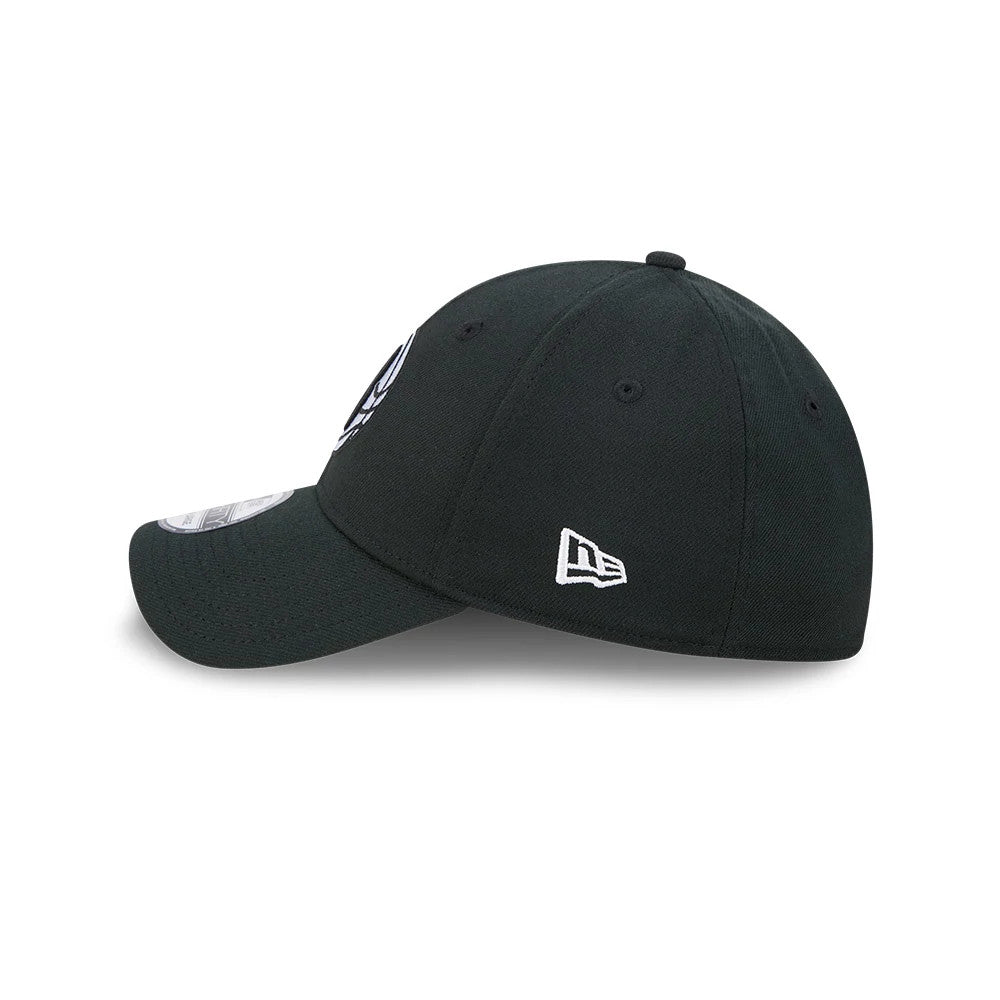 Pictured is this NBA Evergreen Brooklyn Nets 39THIRTY Stretch Fit cap in black. 5