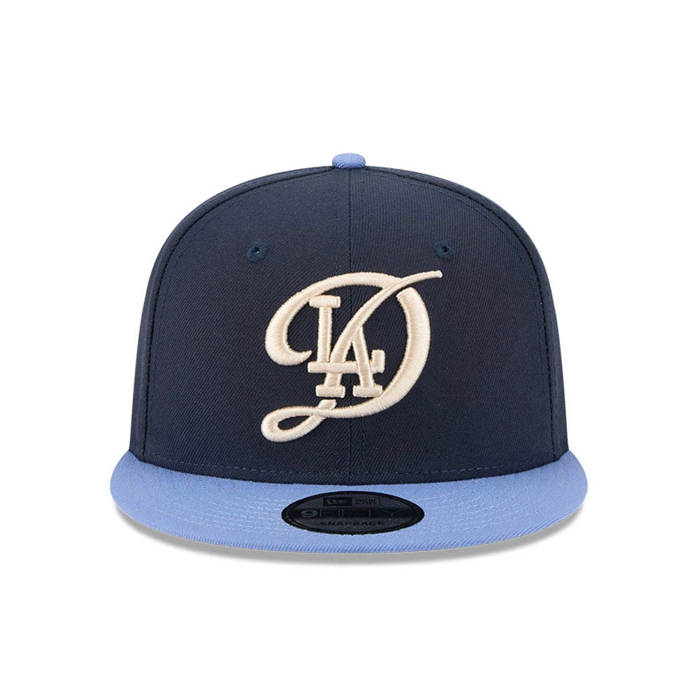 Pictured is this MLB Evergreen LA Dodgers 9FIFTY Snapback cap in dark blue. 3