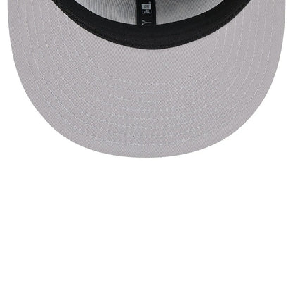 Pictured is this MLB Evergreen LA Dodgers 9FIFTY Snapback cap in dark blue. 2
