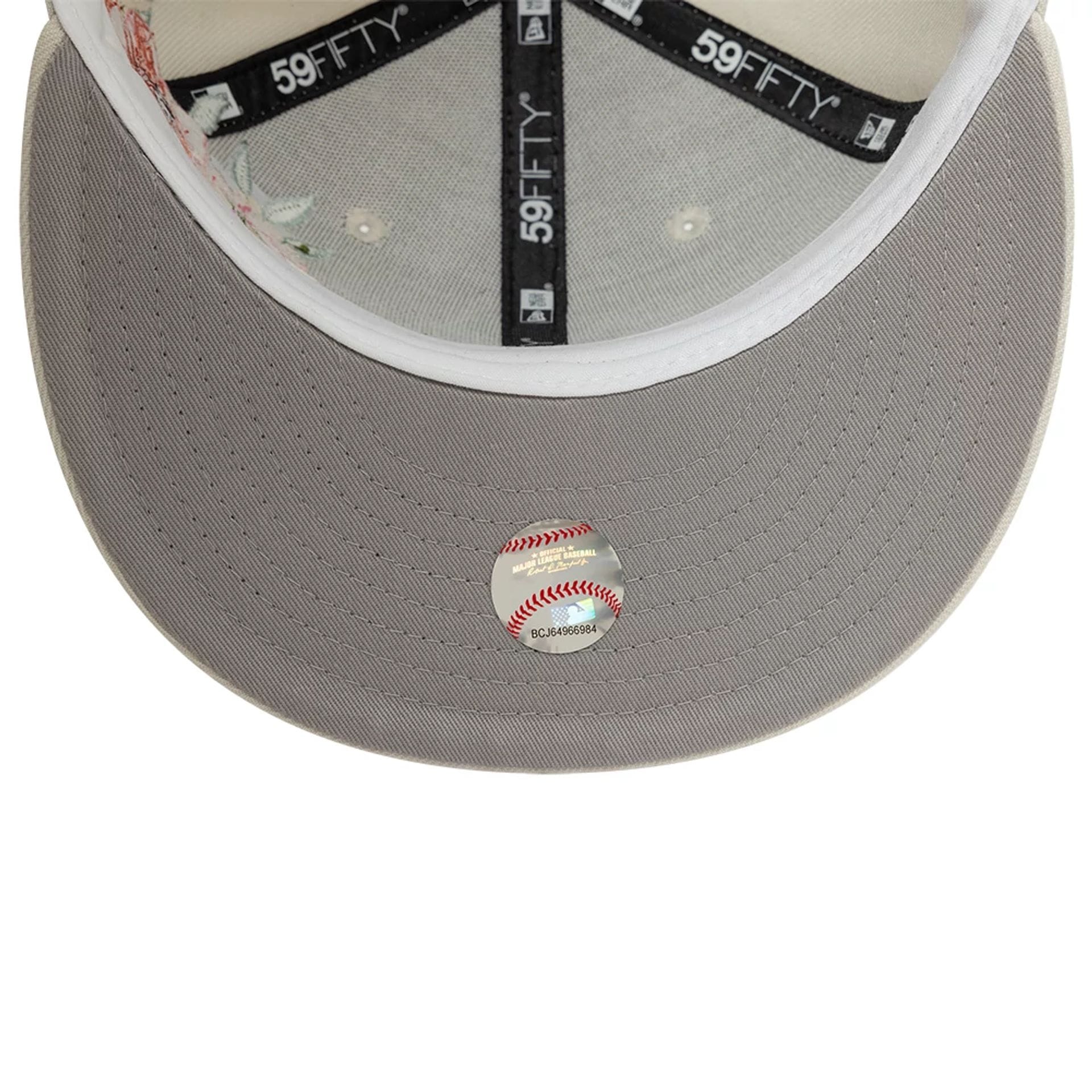 Pictured is this New York Yankees MLB Floral Light Beige 59FIFTY Fitted Cap 5