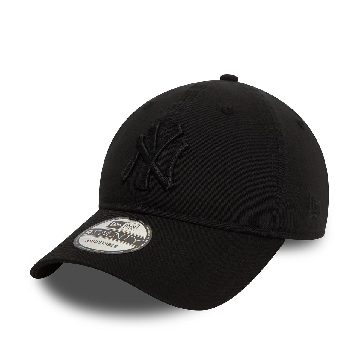 New York Yankees Washed Black New Era 9TWENTY Adjustable Cap, three-quarter view with a black embroidered NY logo on the front panel, curved visor featuring a 9TWENTY size sticker, and New Era flag logo on the left side.