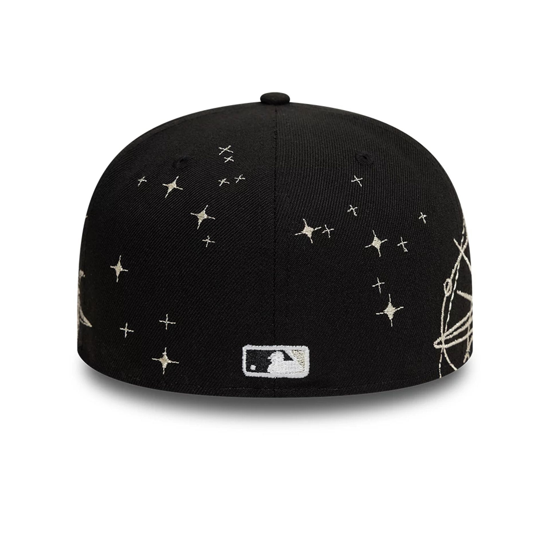 Pictured is this Chicago White Sox MLB Zodiac Black 59FIFTY Fitted Cap 4