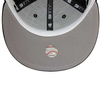 Pictured is this Chicago White Sox MLB Zodiac Black 59FIFTY Fitted Cap 5