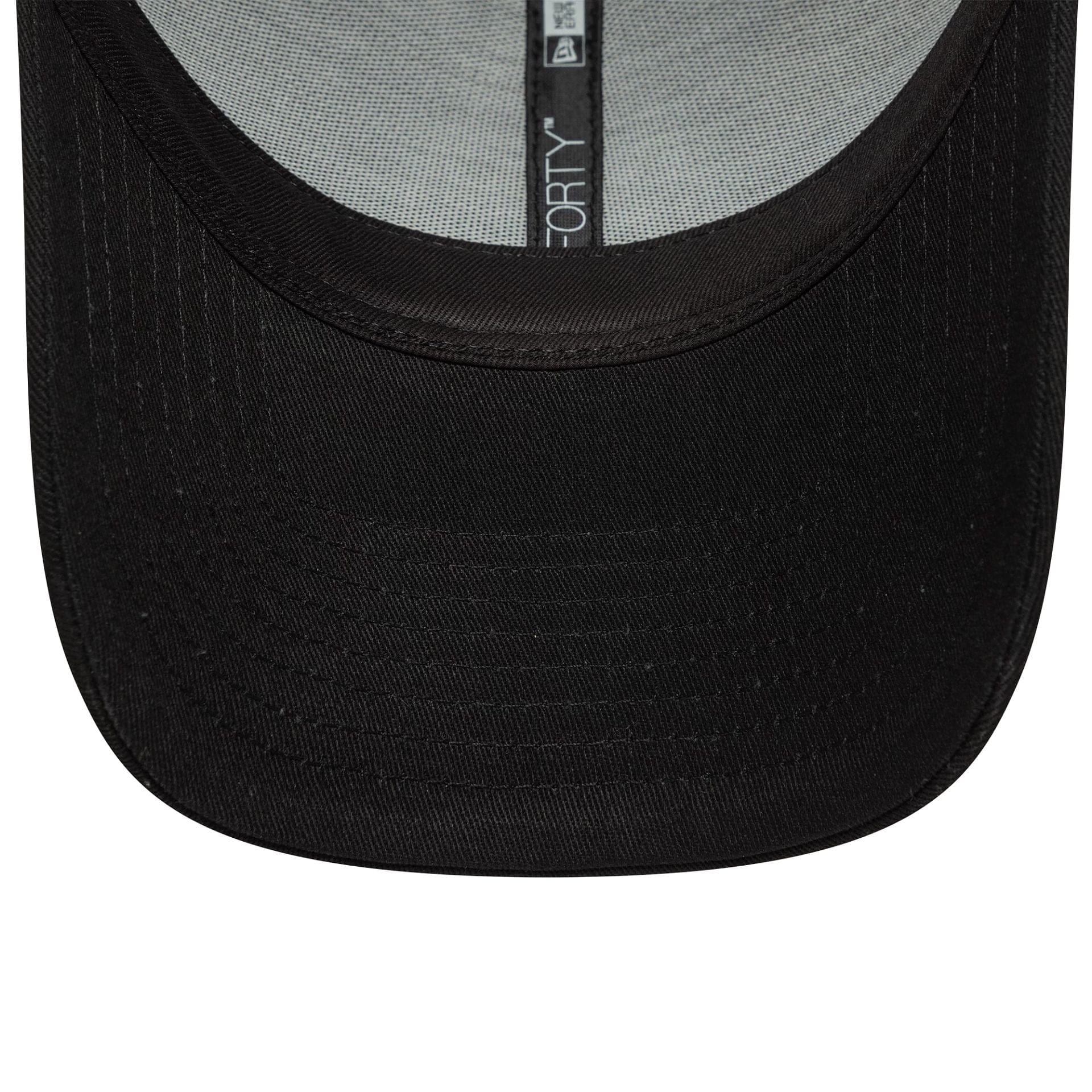 This is a Newcastle United FC Core Black 9FORTY Adjustable Cap 7