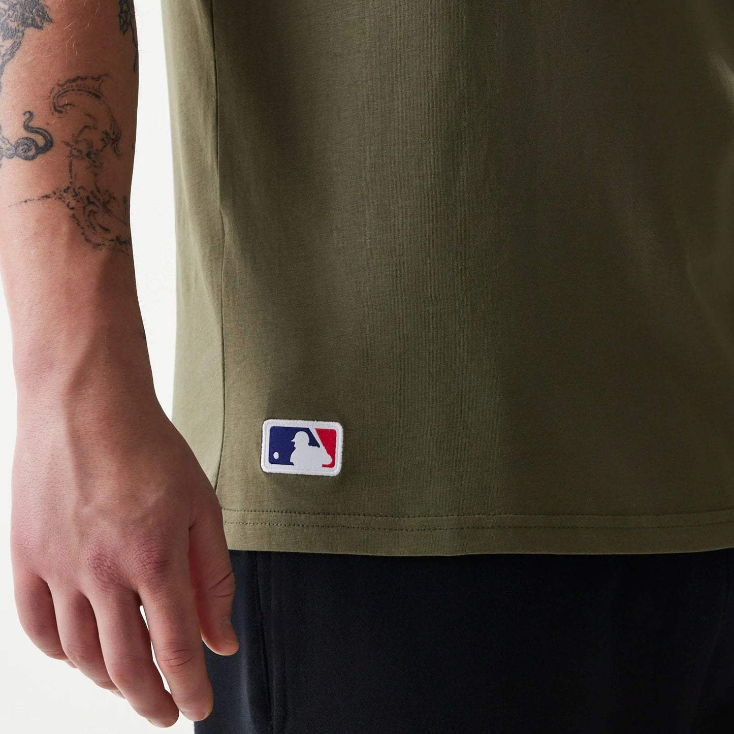 The Male model is wearing New York Yankees MLB Regular Green T-Shirt 5