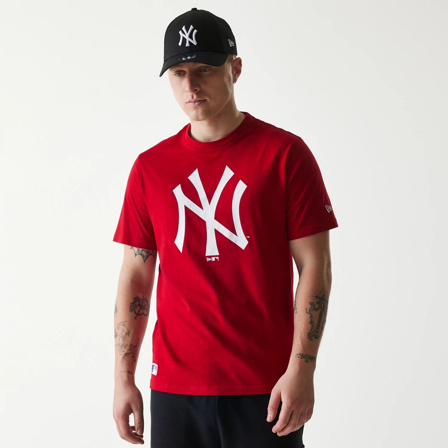 The Male model is wearing New York Yankees MLB Regular Red T-Shirt 1