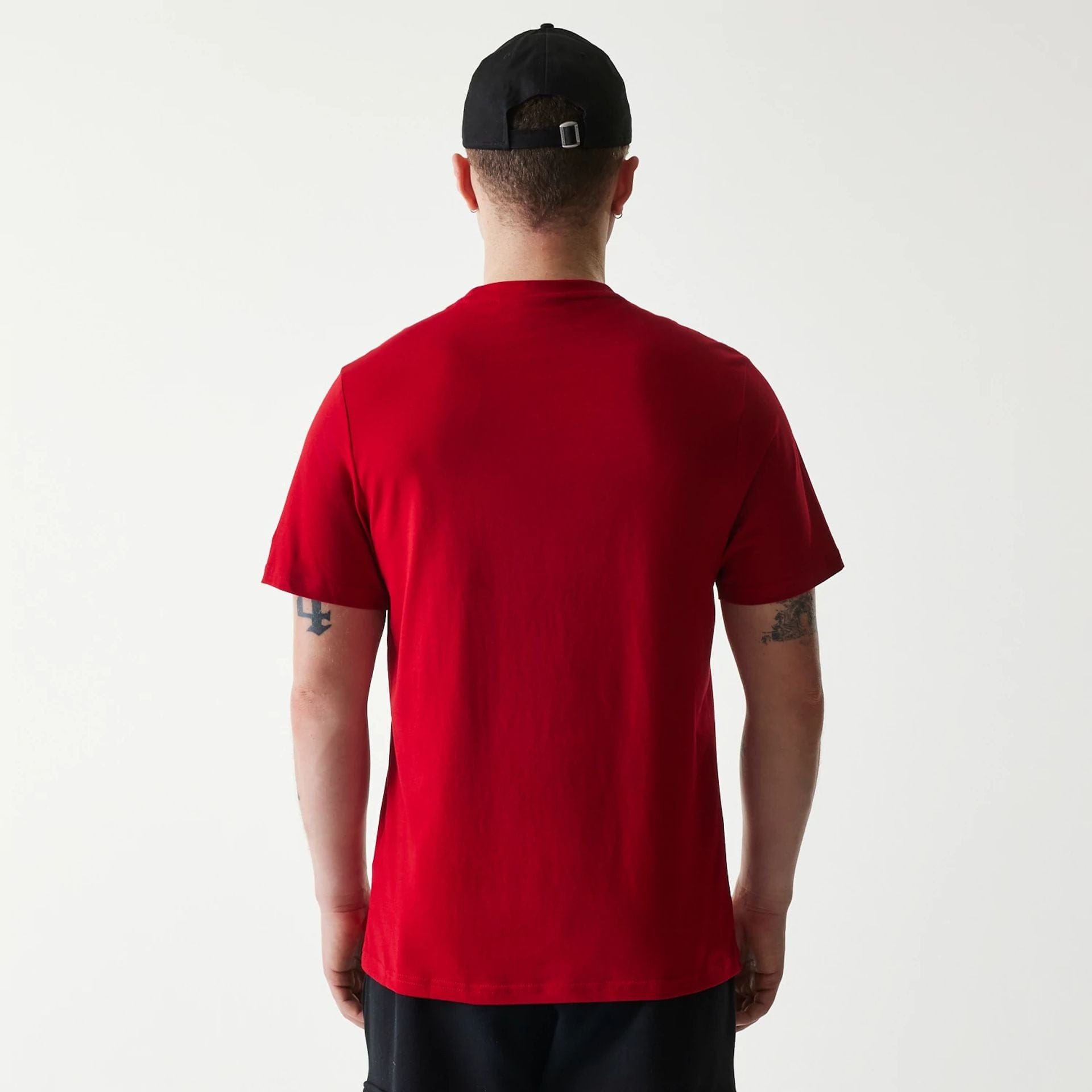 The Male model is wearing New York Yankees MLB Regular Red T-Shirt 2