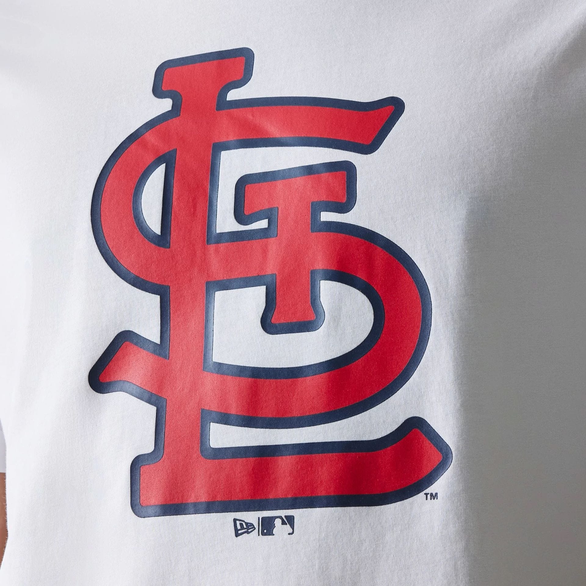The Male model is wearing St. Louis Cardinals MLB Regular White T-Shirt 4