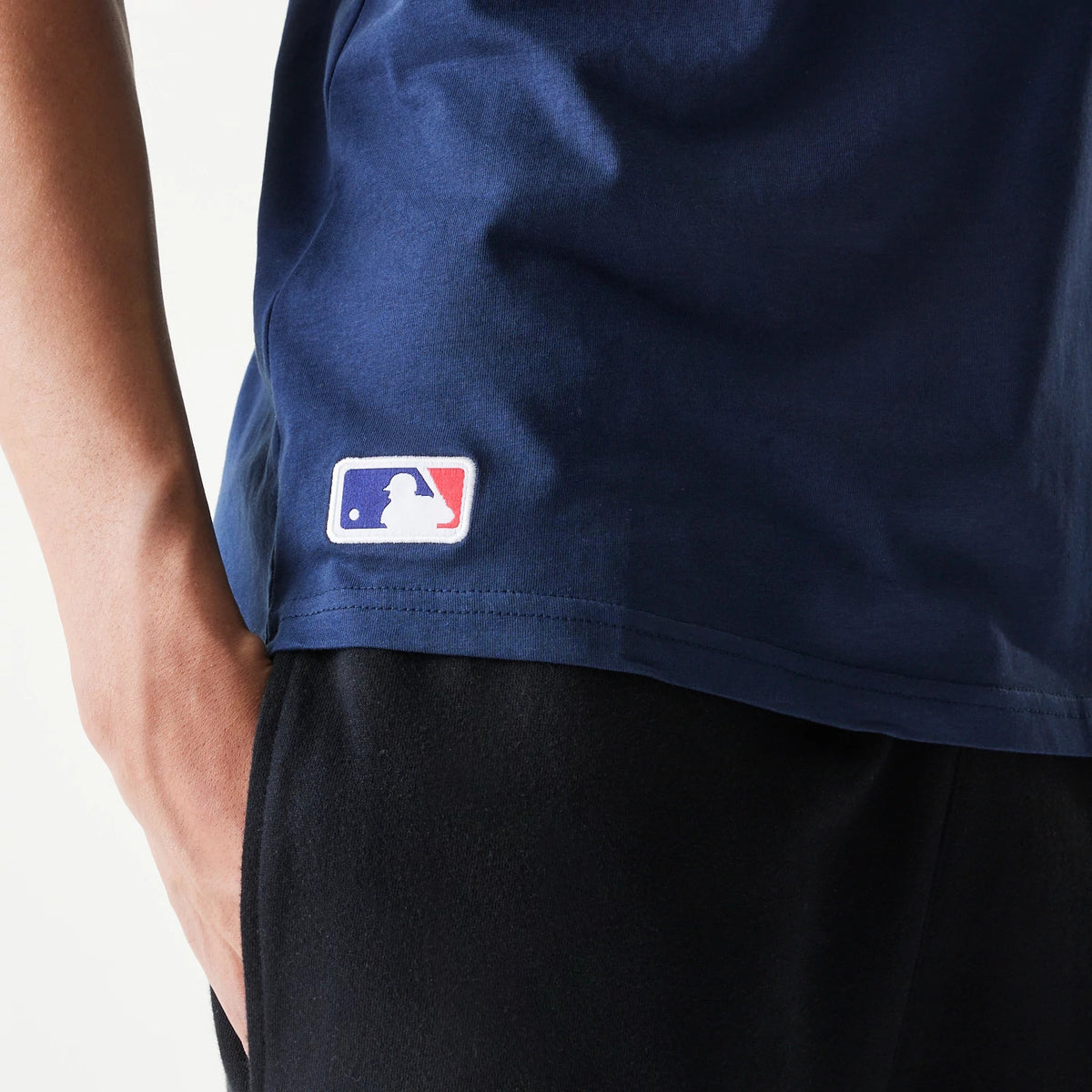 The Male model is wearing Atlanta Braves MLB Regular Dark Blue T-Shirt 5