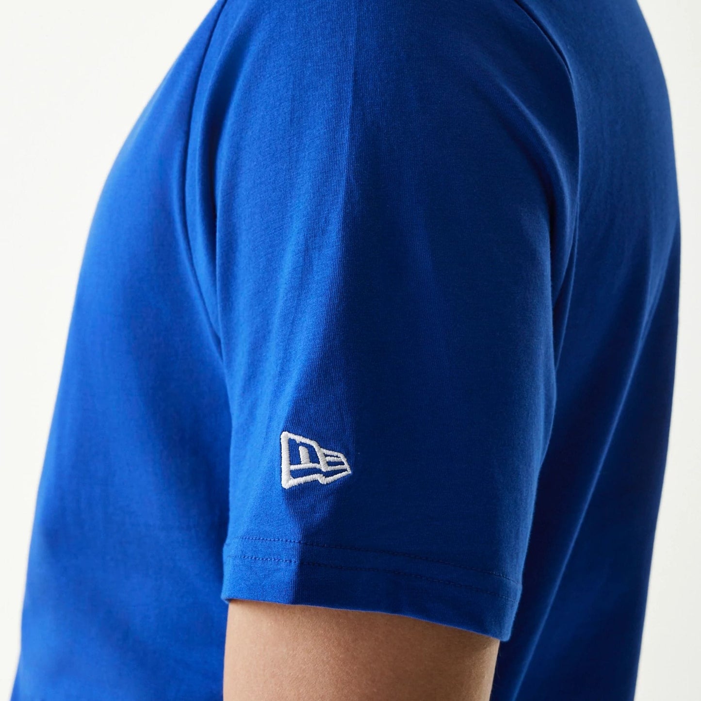The Male model is wearing Kansas City Royals MLB Regular Blue T-Shirt 6