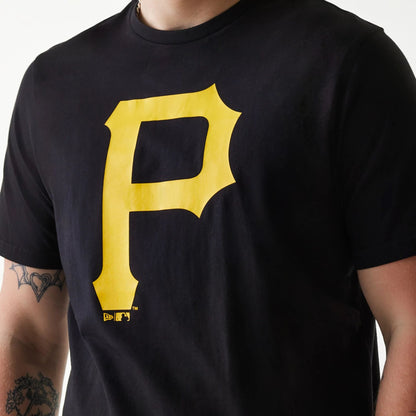 The Male model is wearing Pittsburgh Pirates MLB Regular Black T-Shirt 4