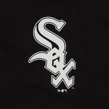 The Male model is wearing Chicago White Sox MLB Regular Black Pullover Hoodie 3