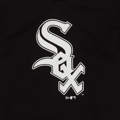 The Male model is wearing Chicago White Sox MLB Regular Black Crew Neck Sweater 3
