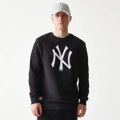 The Male model is wearing New York Yankees MLB Regular Black Crew Neck Sweater 1