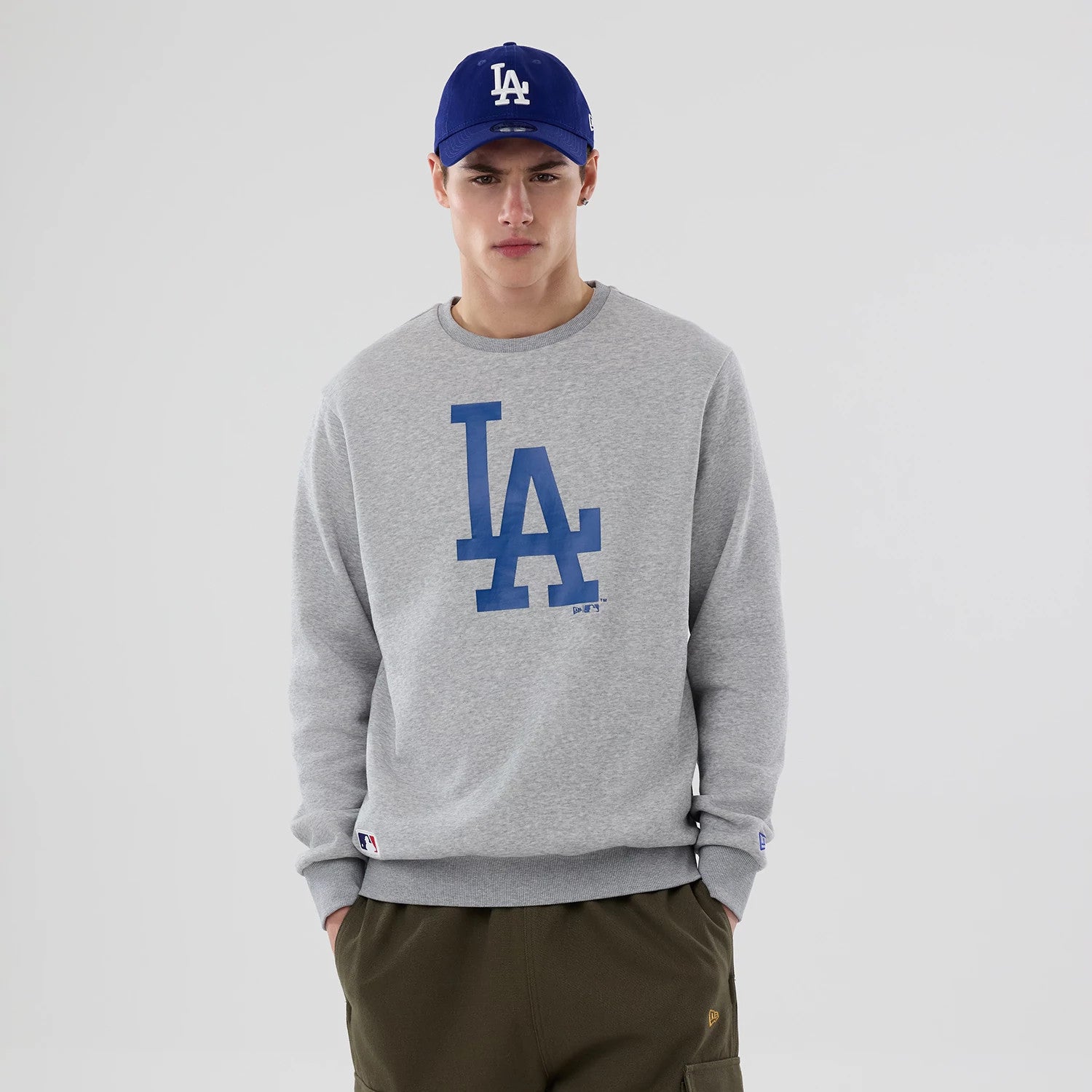 The Male model is wearing LA Dodgers MLB Grey Crew Neck Sweater 1