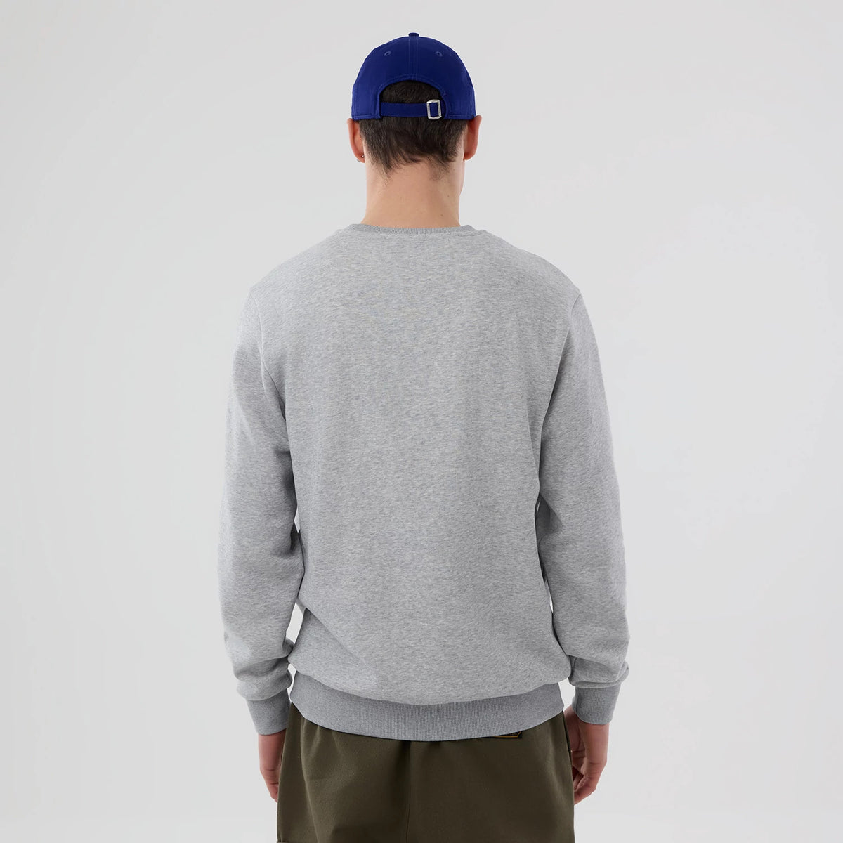 The Male model is wearing LA Dodgers MLB Grey Crew Neck Sweater 2