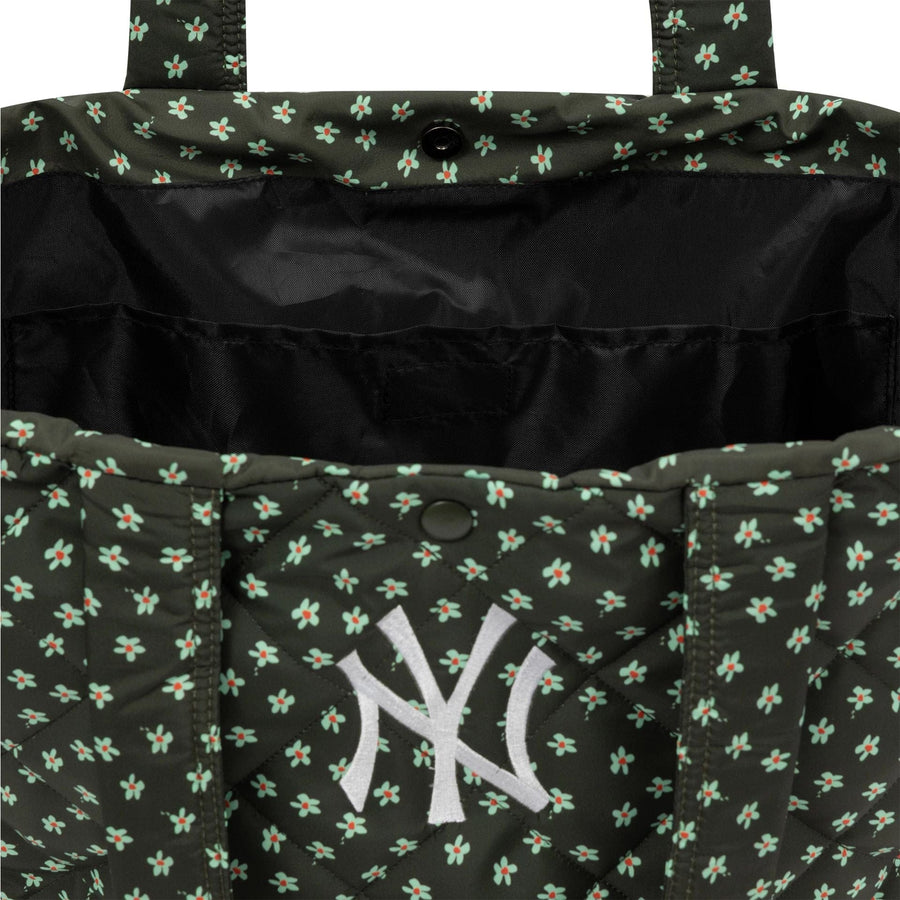 This is a New York Yankees MLB Floral Green Quilted Tote Bag 4