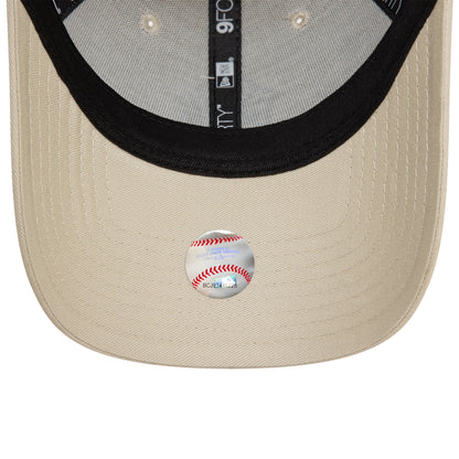 This is a New York Yankees Team Outline Cream 9FORTY Adjustable Cap 5