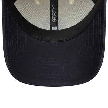 This is a New York Yankees Colour Block Cream 9FORTY Adjustable Cap 5