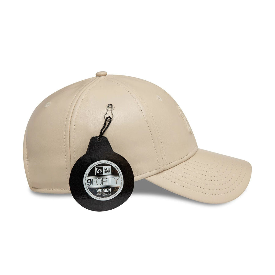 This is a New York Yankees Womens Leather Cream 9FORTY Adjustable Cap 4