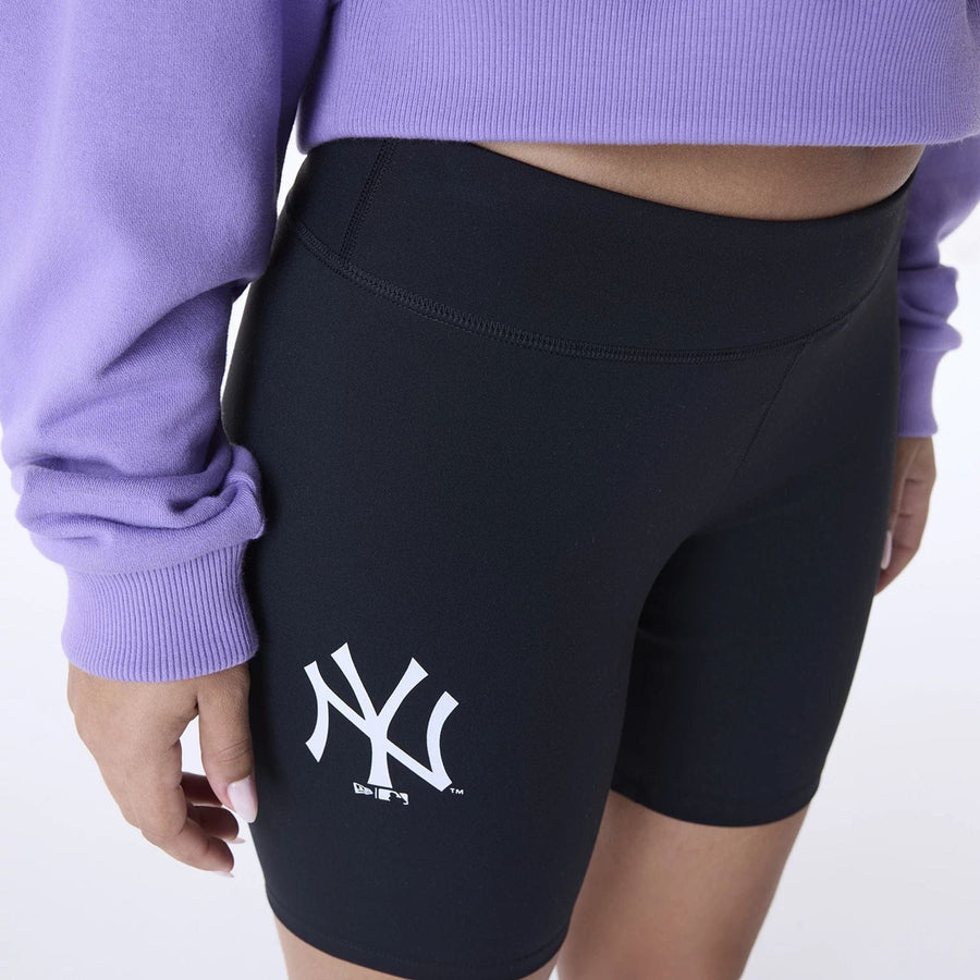 The Female model is wearing New York Yankees Womens MLB League Essential Black Cycling Shorts 6