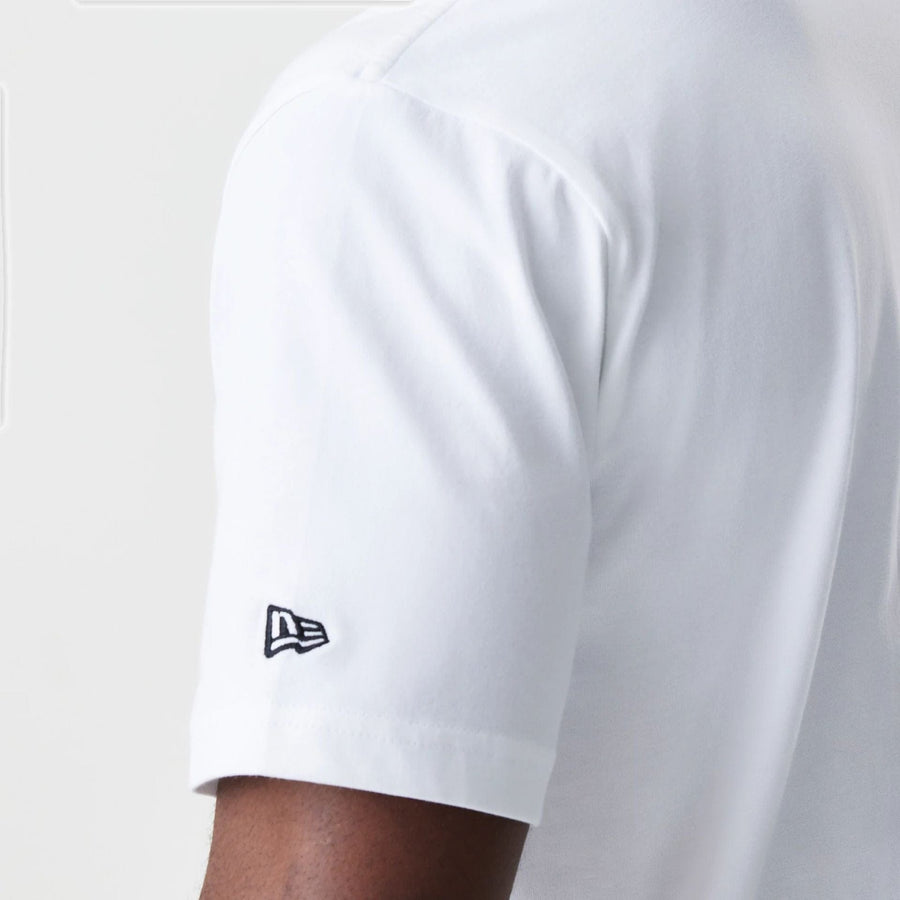 The Male model is wearing Chicago White Sox Throwback Prep White T-Shirt 4