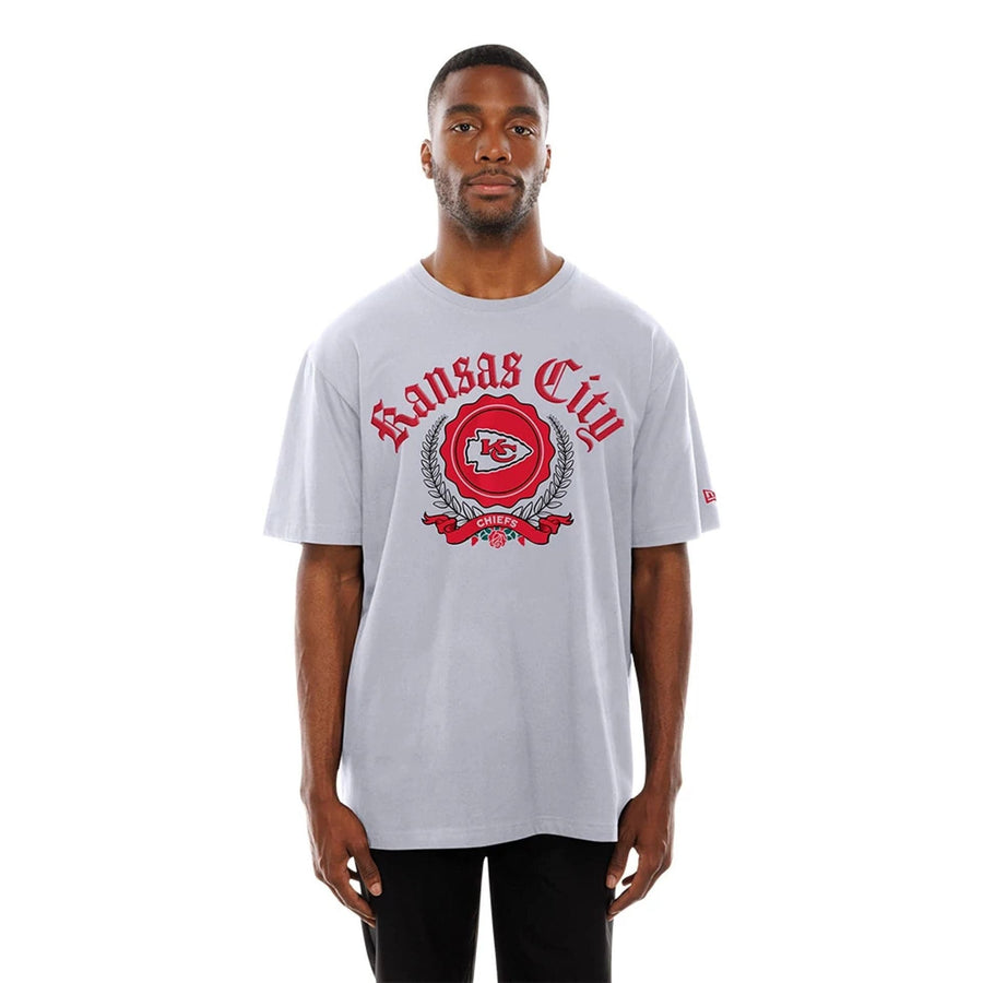 The Male model is wearing Kansas City Chiefs Throwback Prep White T-Shirt 6