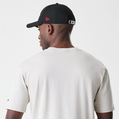 The Male model is wearing Chicago Bulls Modern Driver Light Beige T-Shirt 5