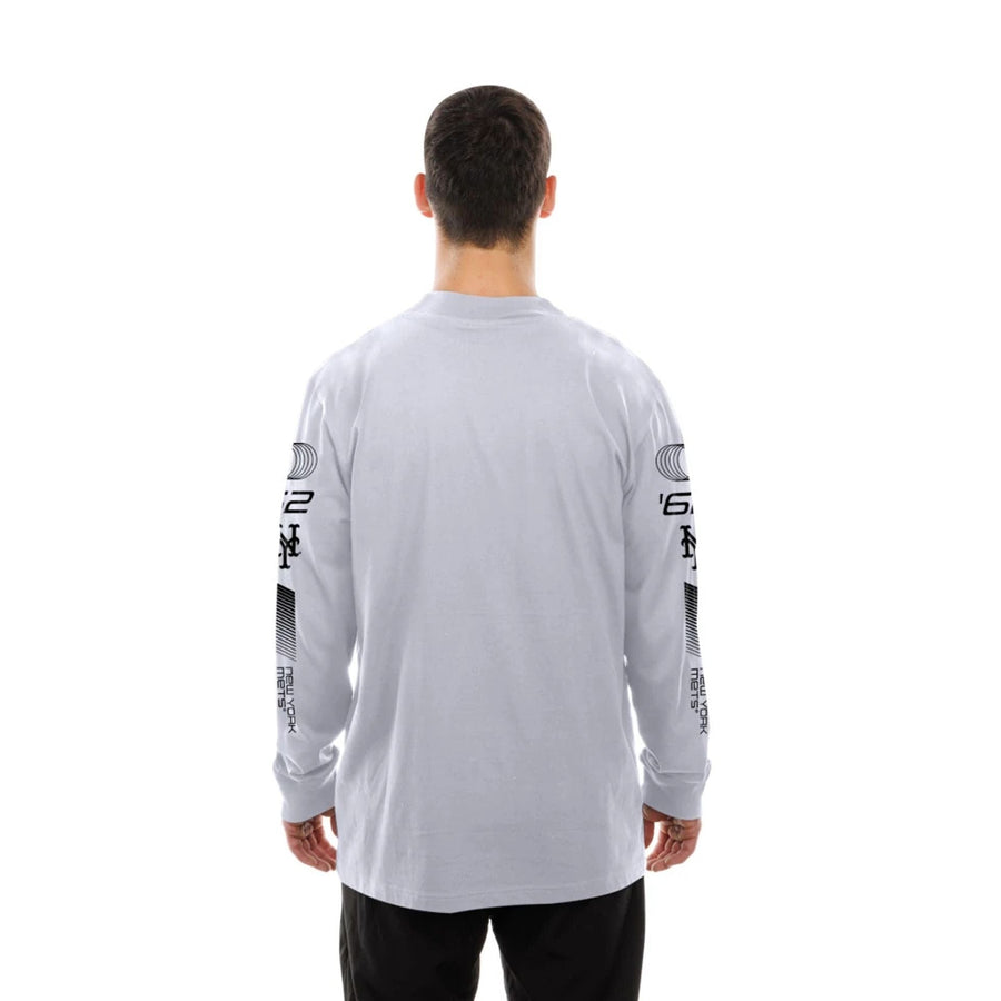 The Male model is wearing New York Mets Modern Driver White Long Sleeve T-Shirt 7