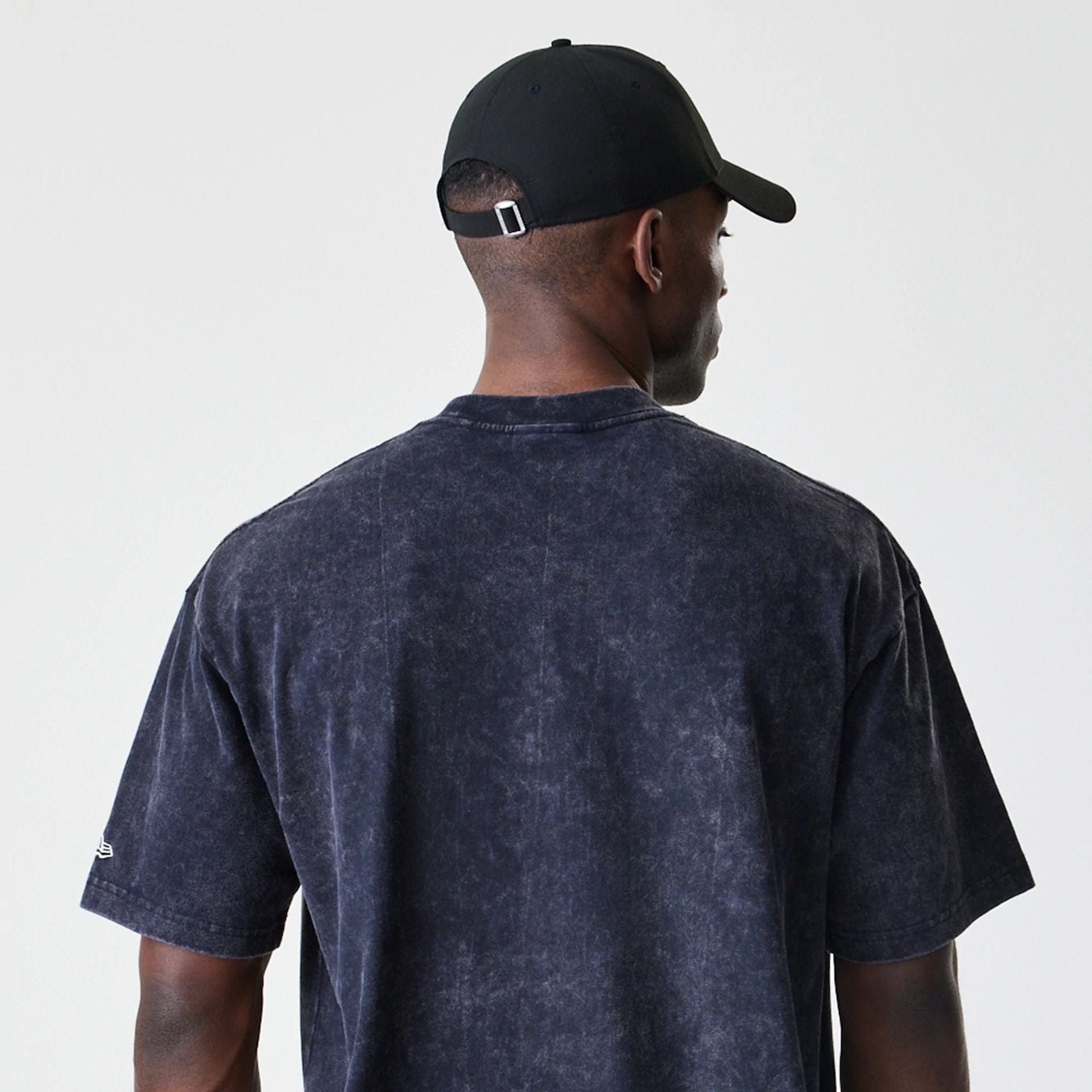 The Male model is wearing New York Yankees Sport Classic Black T-Shirt 5