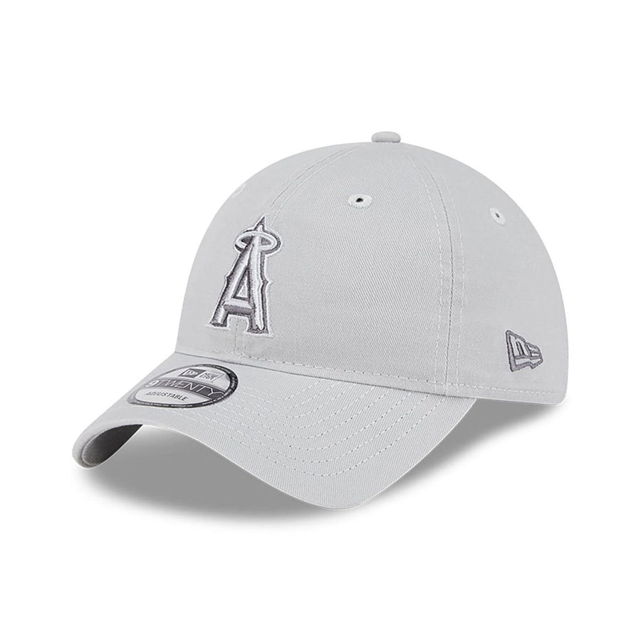 This is a LA Angels Spring Training Fan Pack 2025 Light Grey 9TWENTY Adjustable Cap 3