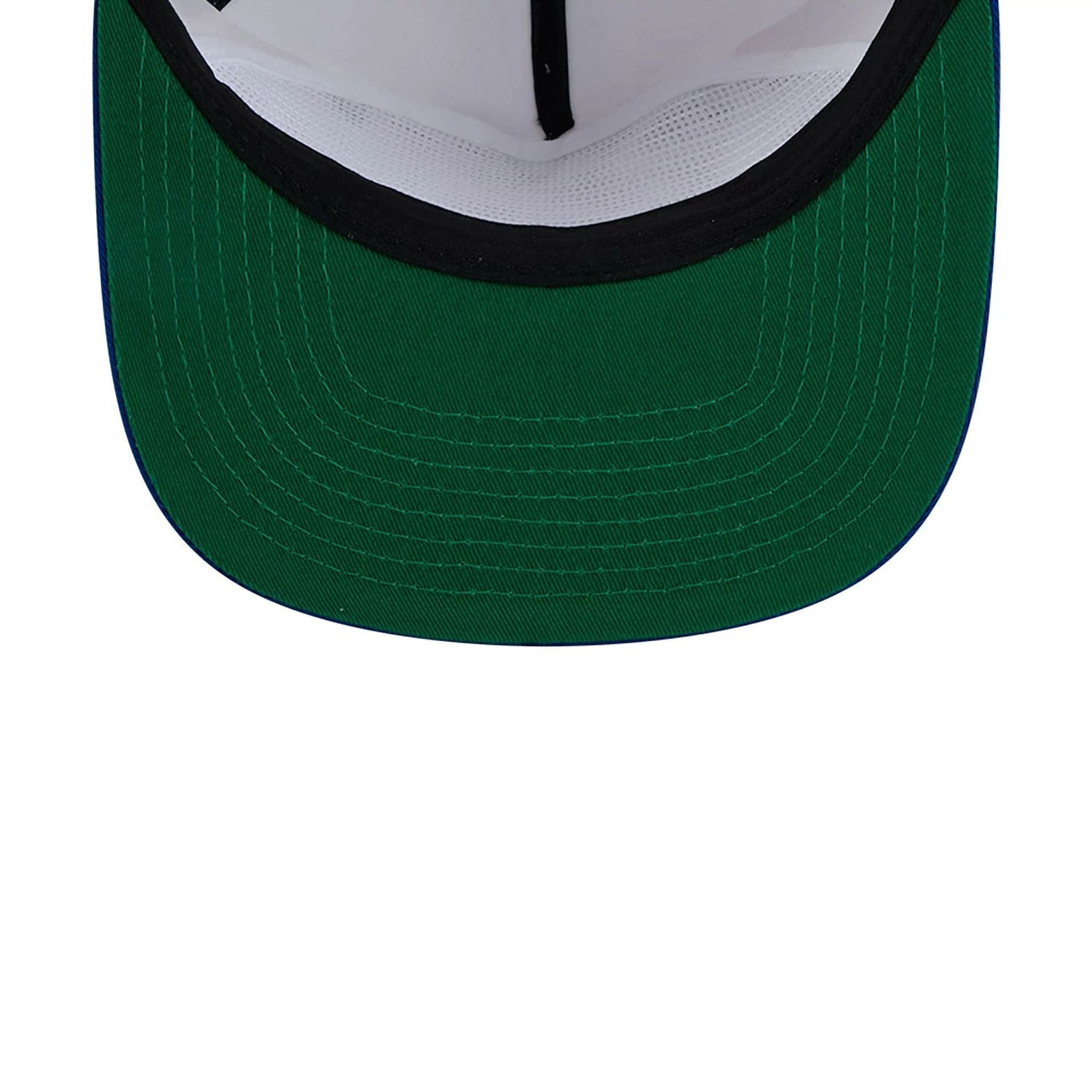 This is a Boston Red Sox VS New York Mets Championship Pin White Golfer Adjustable Cap 2