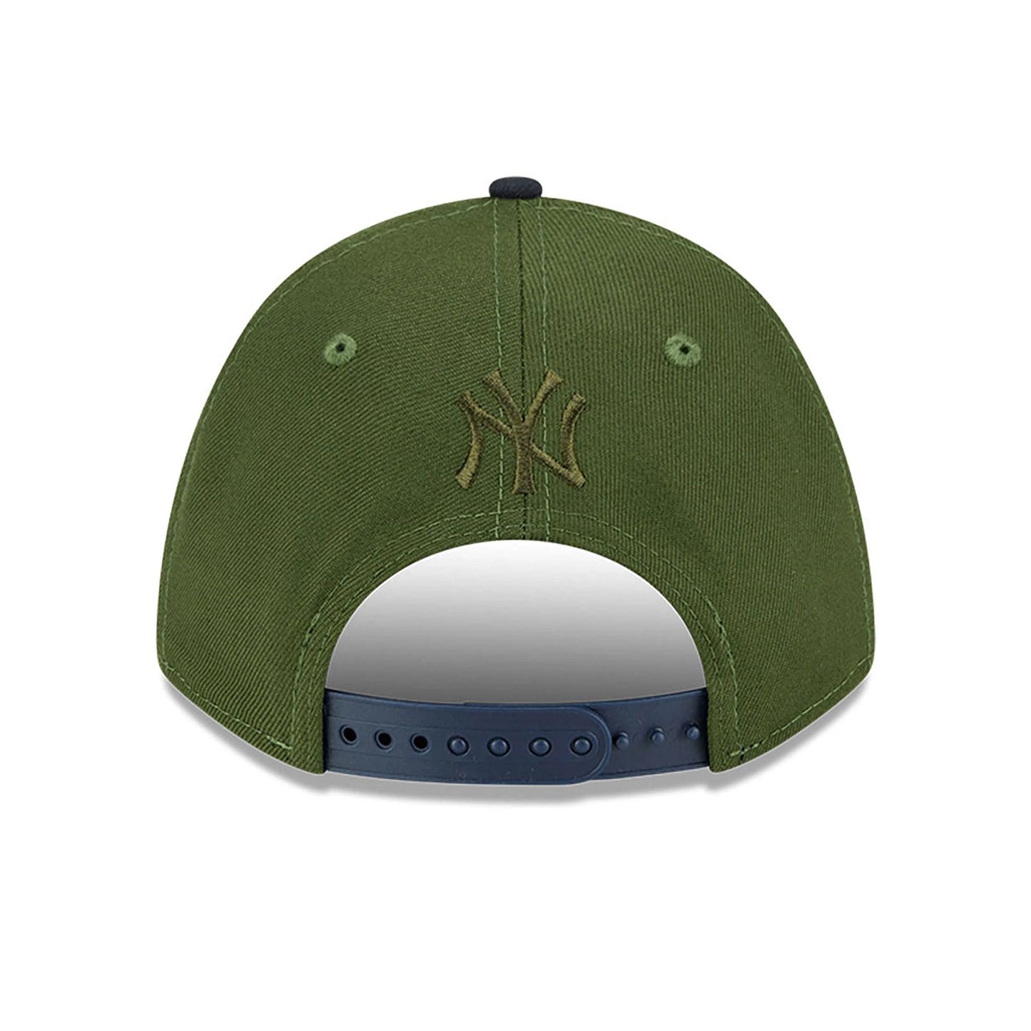 This is a New York Yankees City Feature Dark Green 9FORTY M-Crown A-Frame Adjustable Cap 5