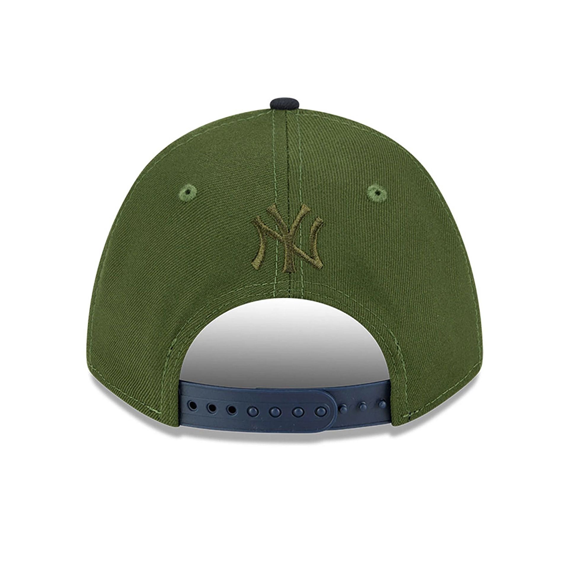 This is a New York Yankees City Feature Dark Green 9FORTY M-Crown A-Frame Adjustable Cap 5