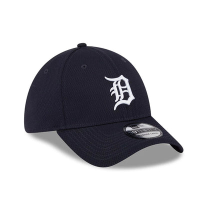 Pictured is this MLB Evergreen Detroit Tigers 39THIRTY Stretch Fit cap in navy. 3