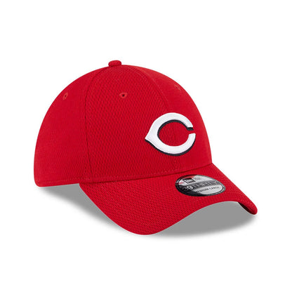 Pictured is this MLB Evergreen Cincinnati Reds 39THIRTY Stretch Fit cap in red. 9