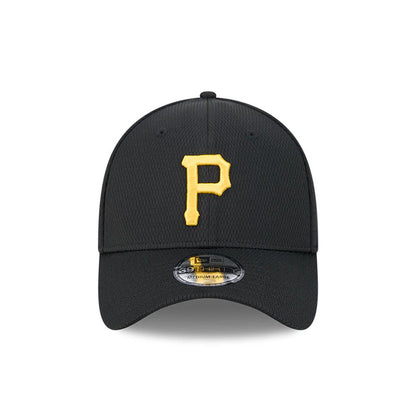 Pictured is this MLB Evergreen Pittsburgh Pirates 39THIRTY Stretch Fit cap in black. 2