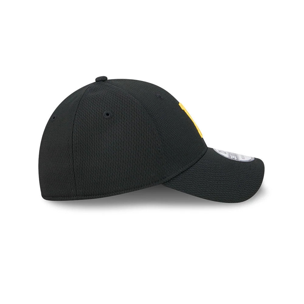 Pictured is this MLB Evergreen Pittsburgh Pirates 39THIRTY Stretch Fit cap in black. 5
