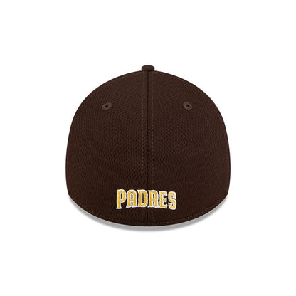 Pictured is this MLB Evergreen San Diego Padres 39THIRTY Stretch Fit cap in dark brown. 4
