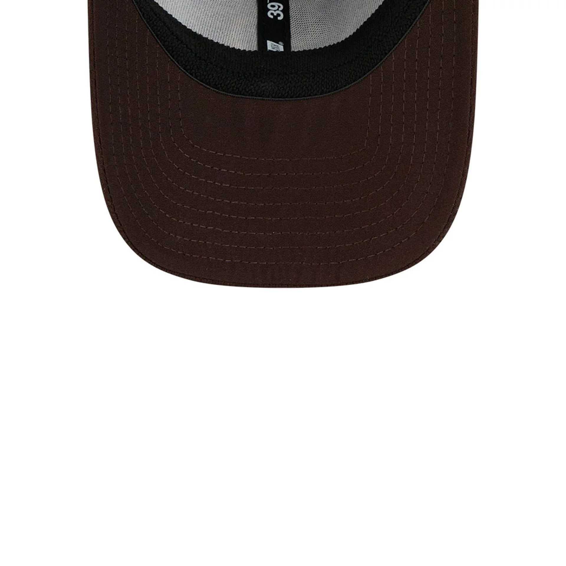 Pictured is this MLB Evergreen San Diego Padres 39THIRTY Stretch Fit cap in dark brown. 7