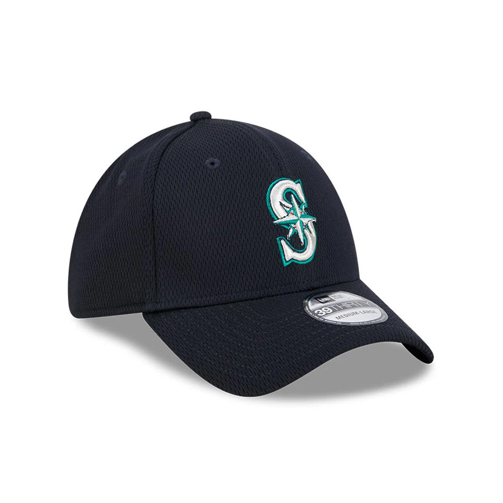 Pictured is this MLB Evergreen Seattle Mariners 39THIRTY Stretch Fit cap in navy. 3