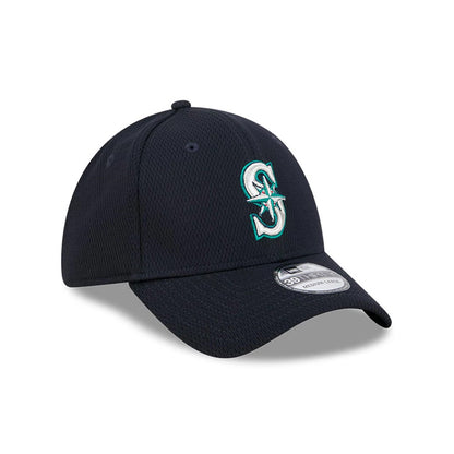 Pictured is this MLB Evergreen Seattle Mariners 39THIRTY Stretch Fit cap in navy. 3