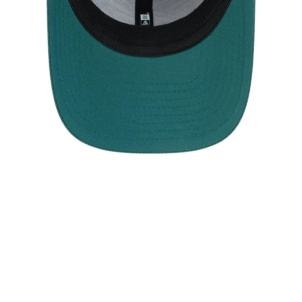 Pictured is this NFL Evergreen Philadelphia Eagles 39THIRTY Stretch Fit cap in dark green. 7