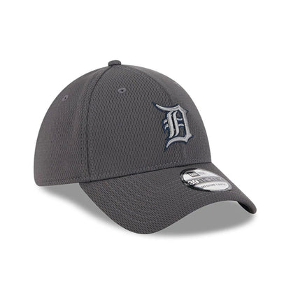 Pictured is this MLB Evergreen Detroit Tigers 39THIRTY Stretch Fit cap in dark grey. 3