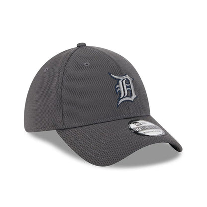 Pictured is this MLB Evergreen Detroit Tigers 39THIRTY Stretch Fit cap in dark grey. 3